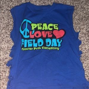 Peace love filed day tank